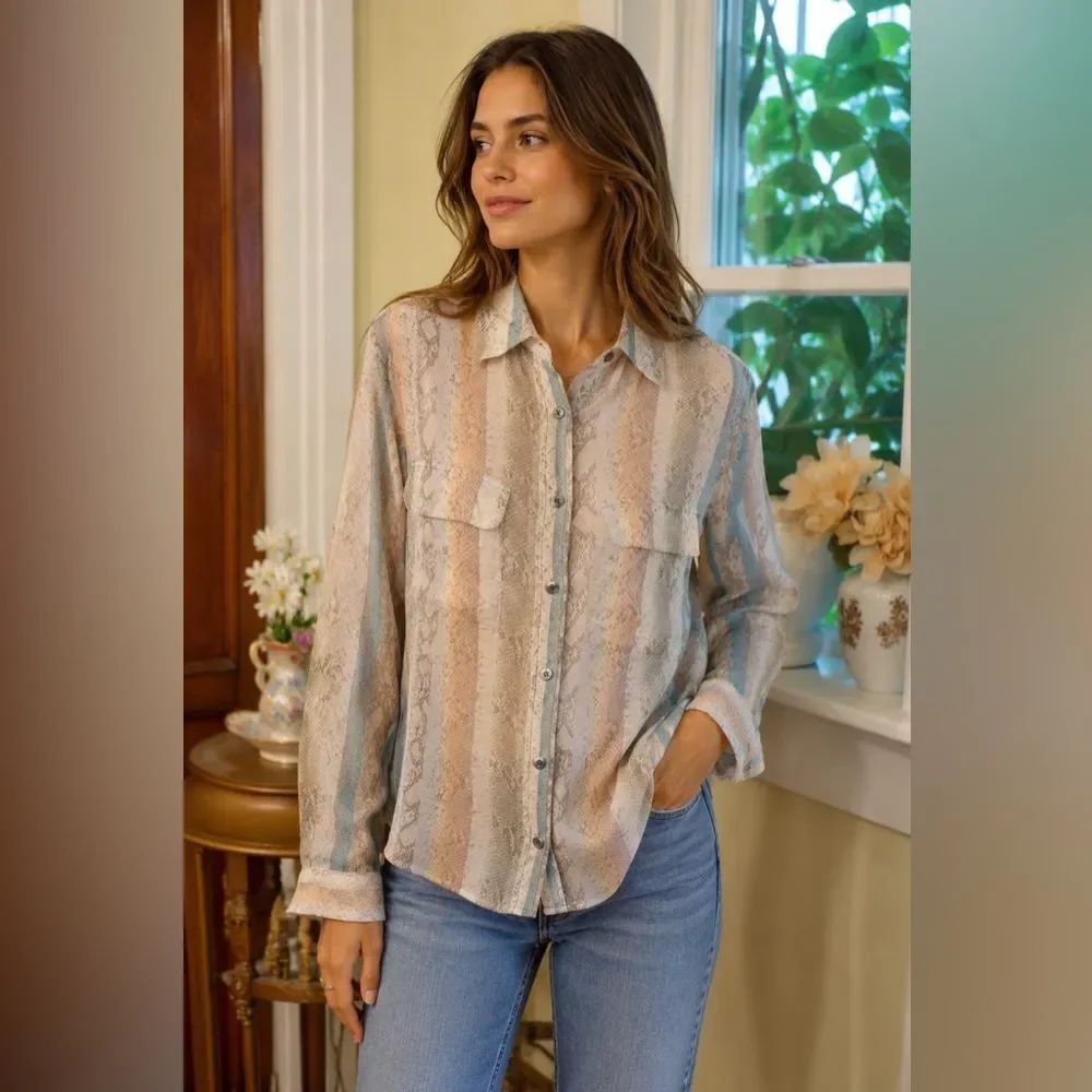 *Equipment Femme* Sz M *SILK* Pastel Reptile Blouse